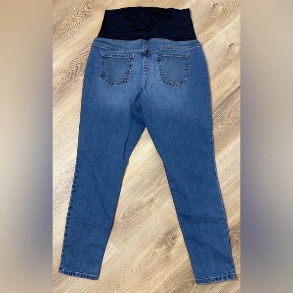 Isabel Maternity by Ingrid & Isabel Denim Jegging size 12 - Picture 2 of 6